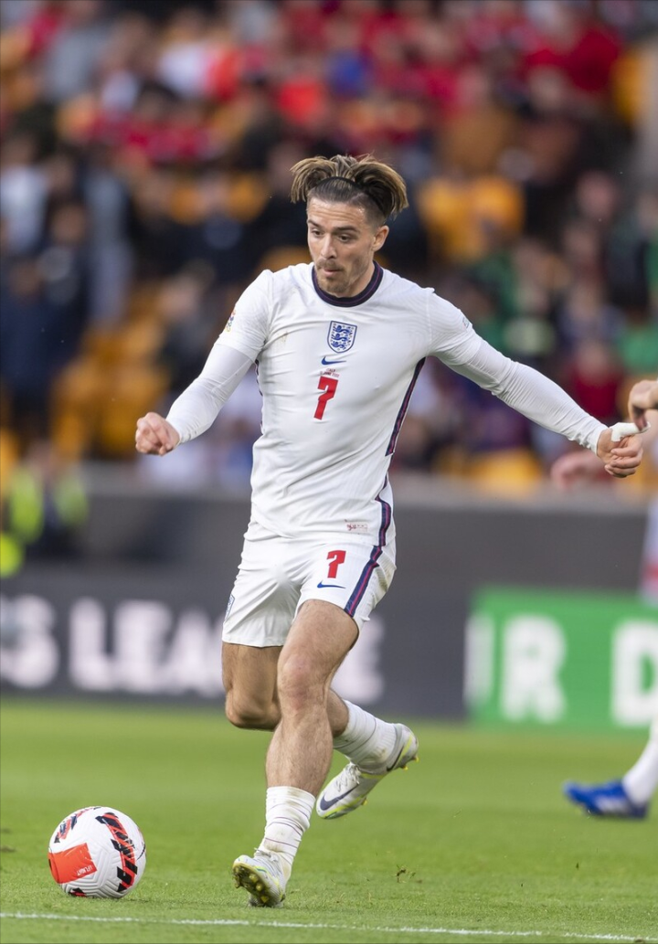 足球中继续 足球中继续