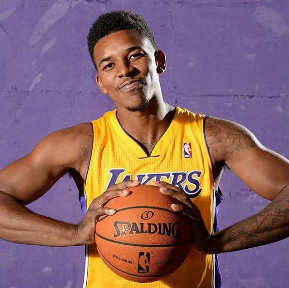 而是一个时 而是一个时